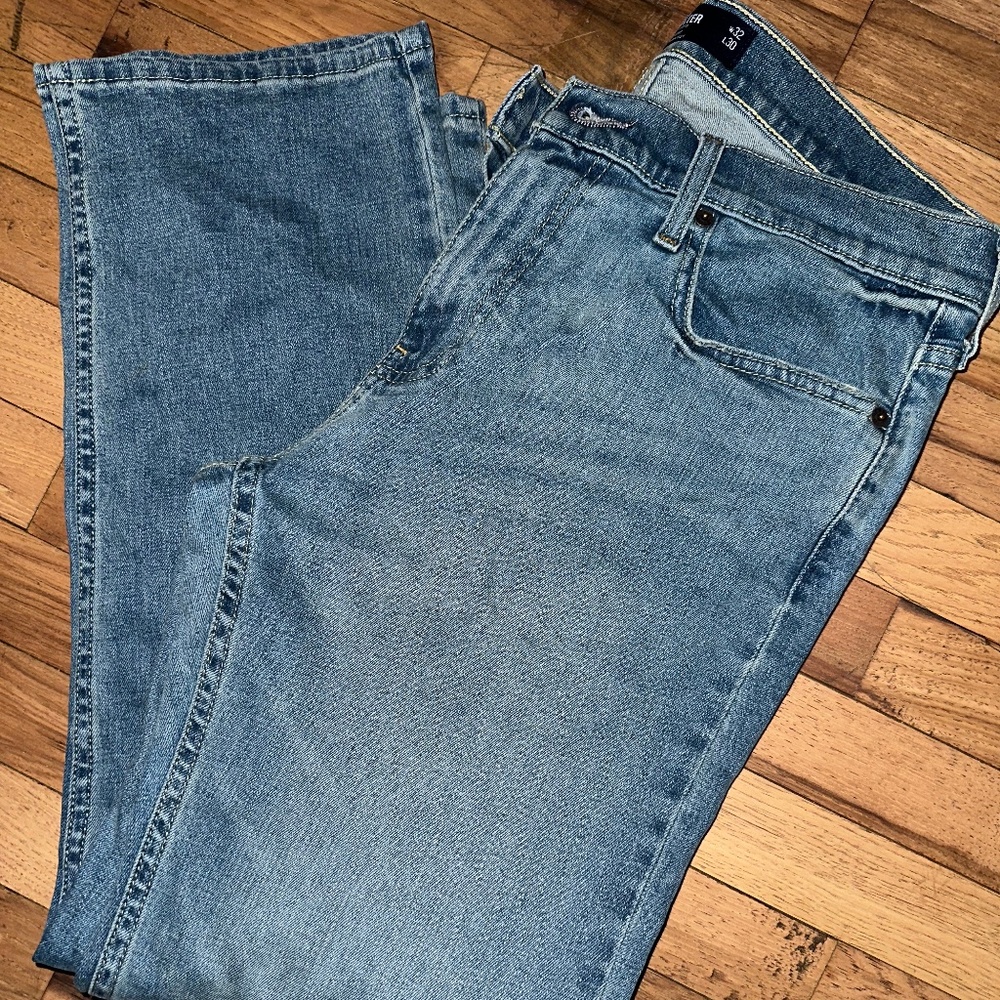 Men’s Hollister jeans